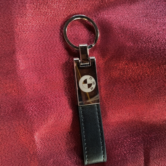 BMW keychain - Picture 2 of 3